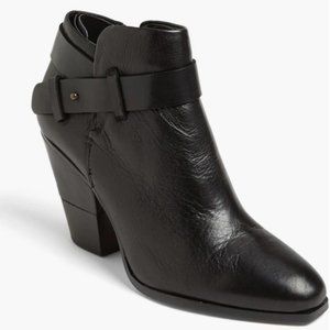 Dolce Vita Hilary Booties, size 9